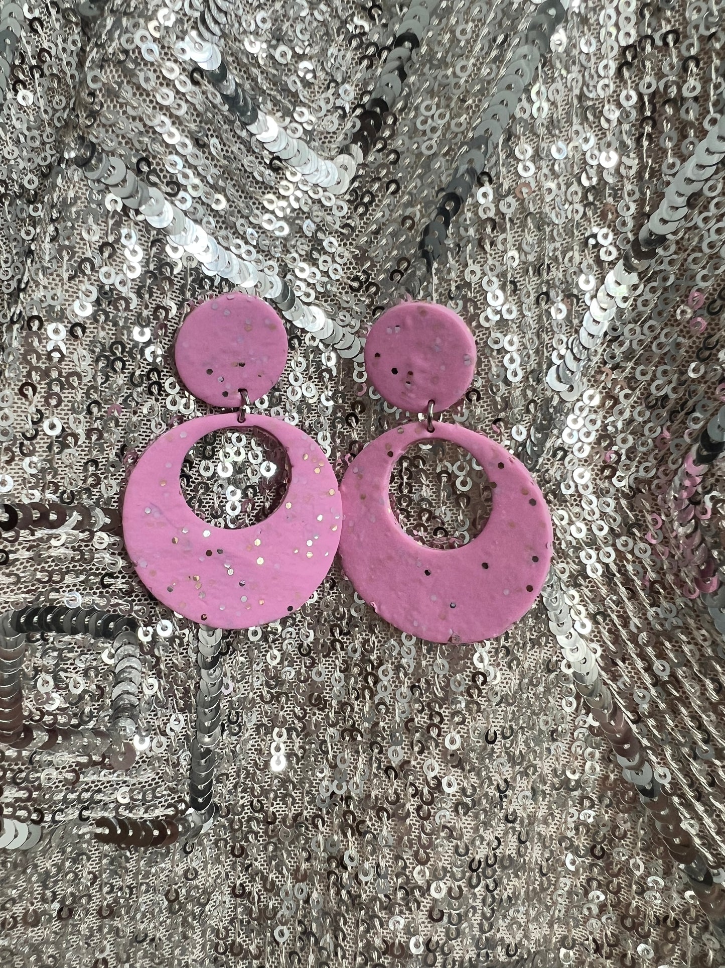 Sparkling Round Pink Earrings